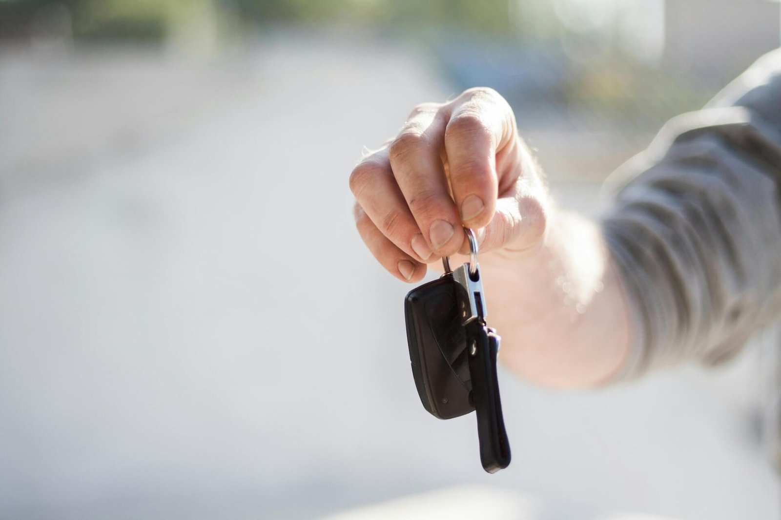 Patarimai automobilio pardavimui: kaip pasinaudoti skubaus supirkimo paslaugomis?